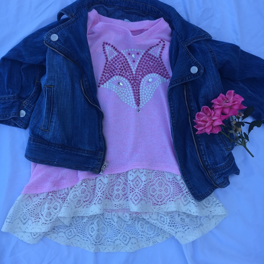 Faded Glory sweater with lace